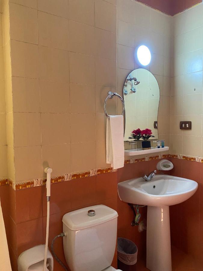 فندق المروج كريم Almorooj Kareem Hotel ジェッダ エクステリア 写真